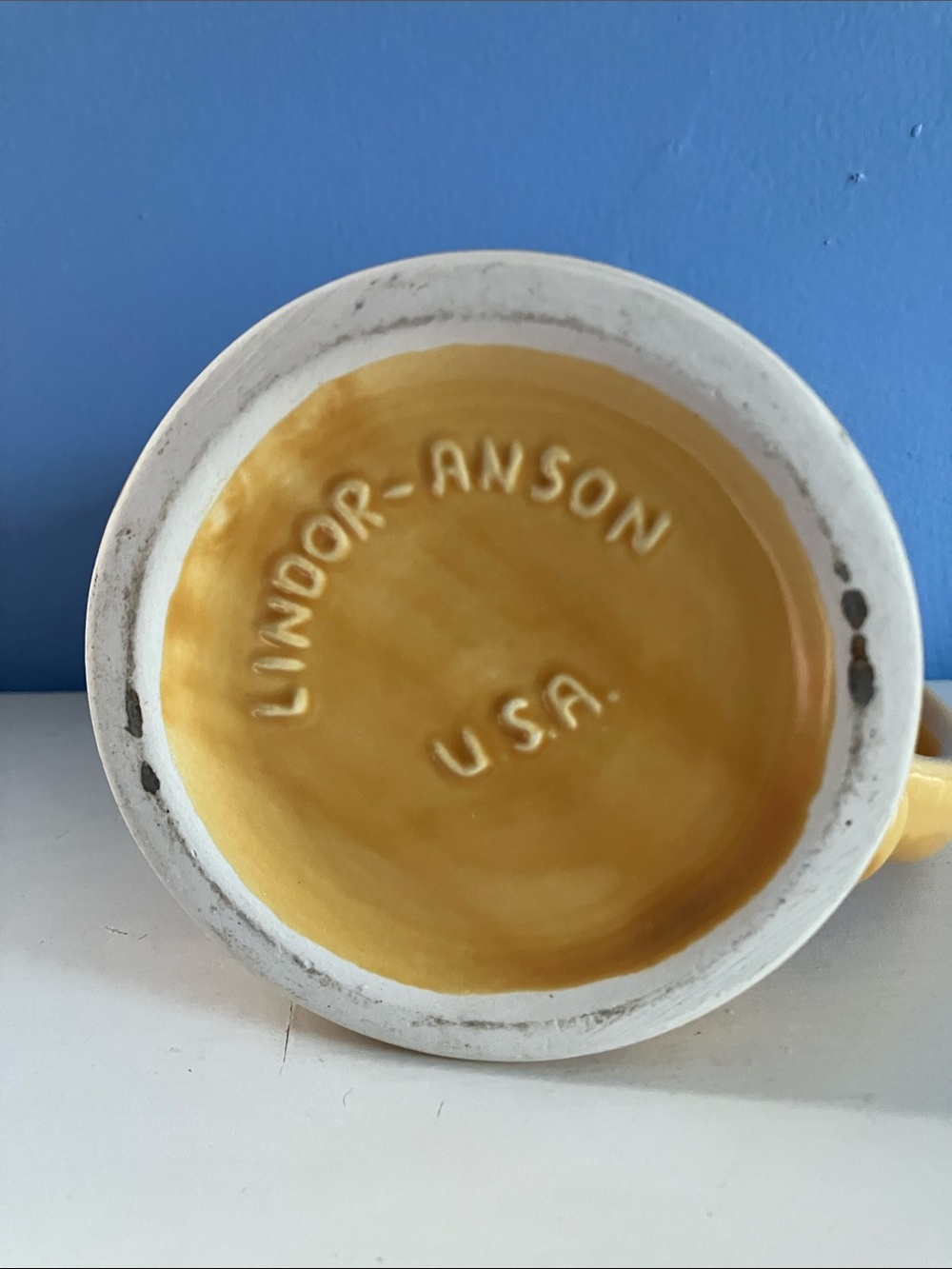 Vintage Snap-On Tools Railroad Division Lindor Anson Yellow Ceramic Mug - Picture 5 of 6